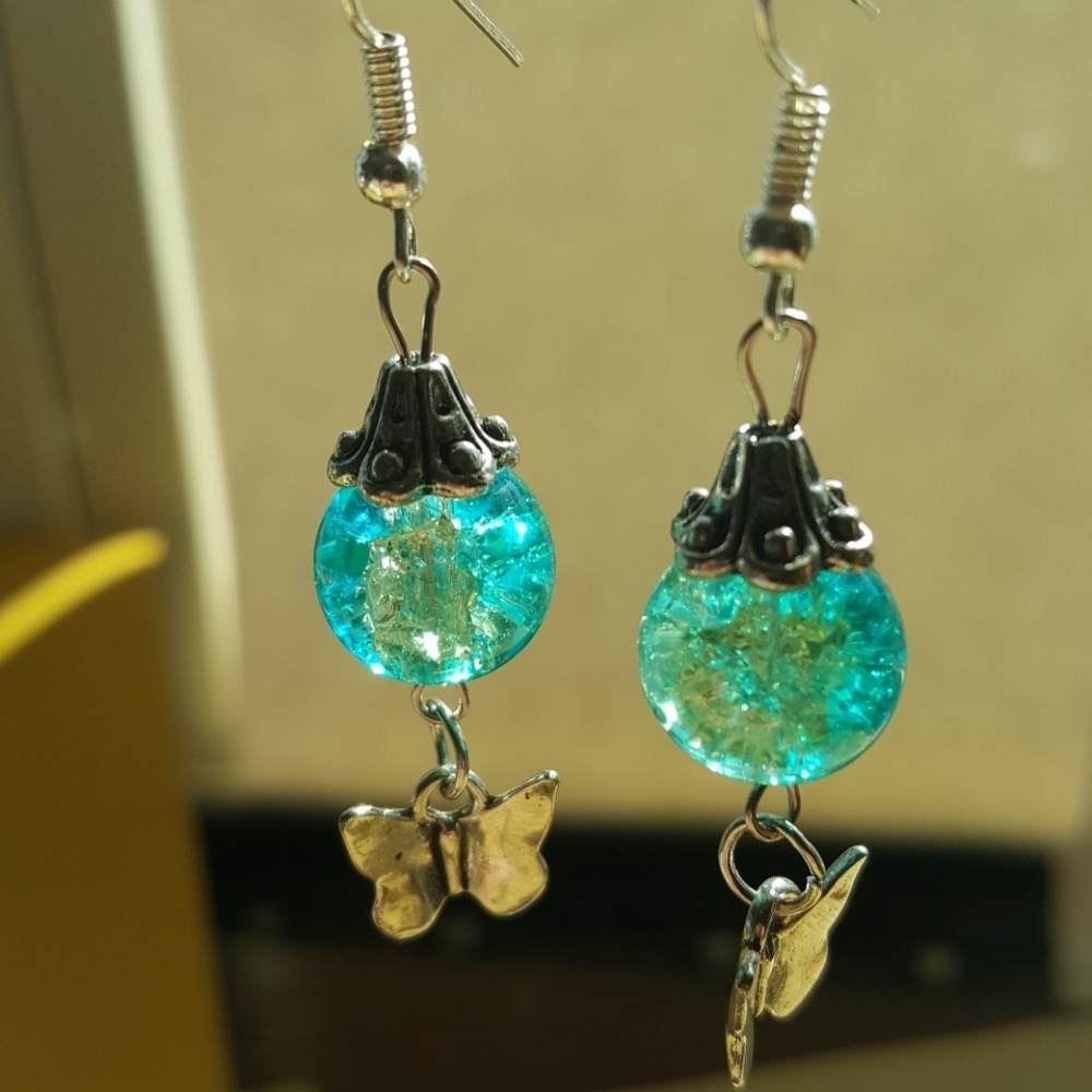 Blue💙/💚 Green/& Silver/ 🦋 Butterfly/ Earring's⭐️